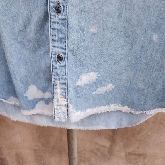 Distressed denim chambray shirt - Picture 3 of 8